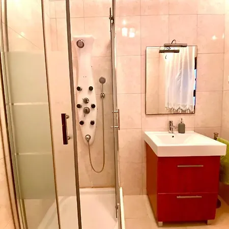 Spray Mini Bar, European Style